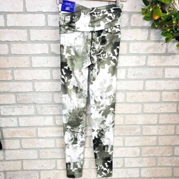 JOYLAB Mid-Rise Stretch Floral Leggings Size XS - Picture 2 of 9